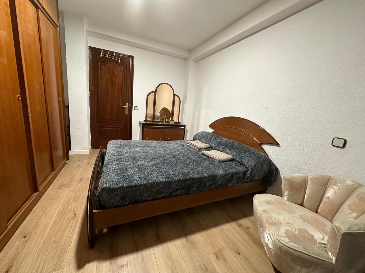 Licenciado Vidriera Apartamento Madrid Exterior foto